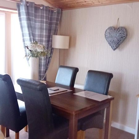Baytree Lodge At Three Lochs Holiday Park, New Ask About Our Packages Birthday ,Anniversary,Family,Pamper Packages Available Balminnoch Kültér fotó